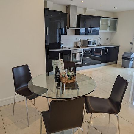 The Western Citypoint Apartments Galway Bagian luar foto