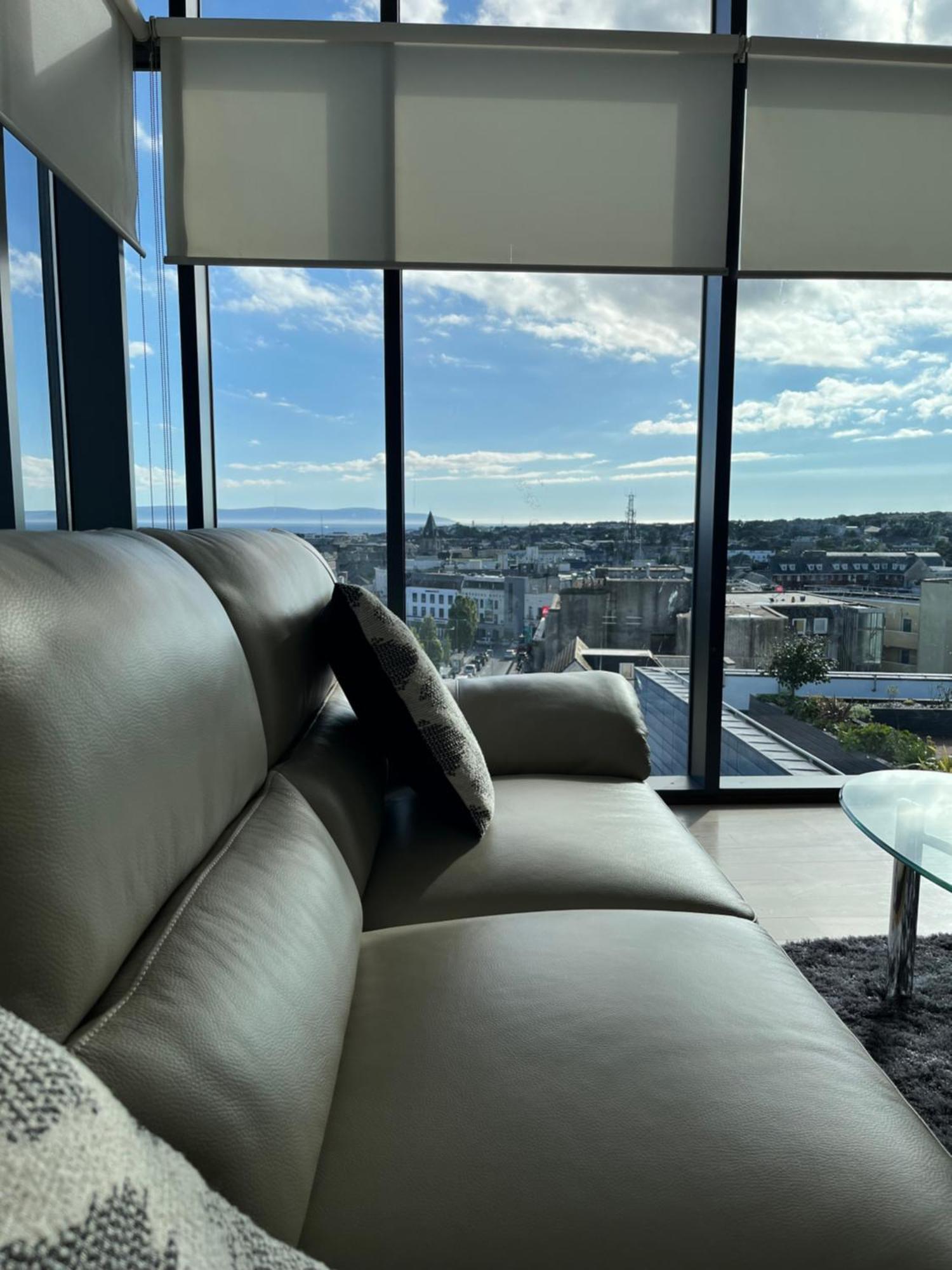 The Western Citypoint Apartments Galway Bagian luar foto