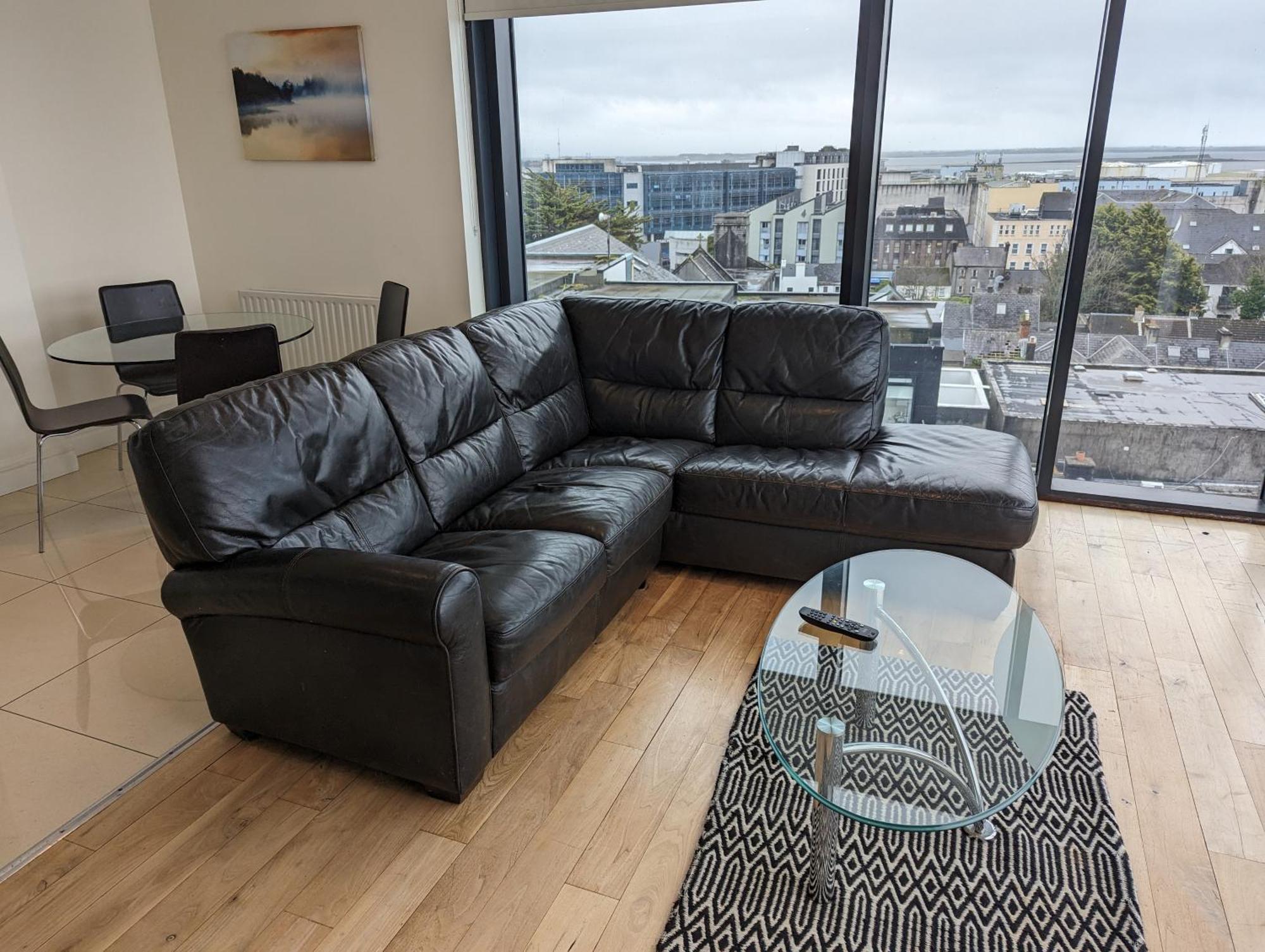 The Western Citypoint Apartments Galway Bagian luar foto