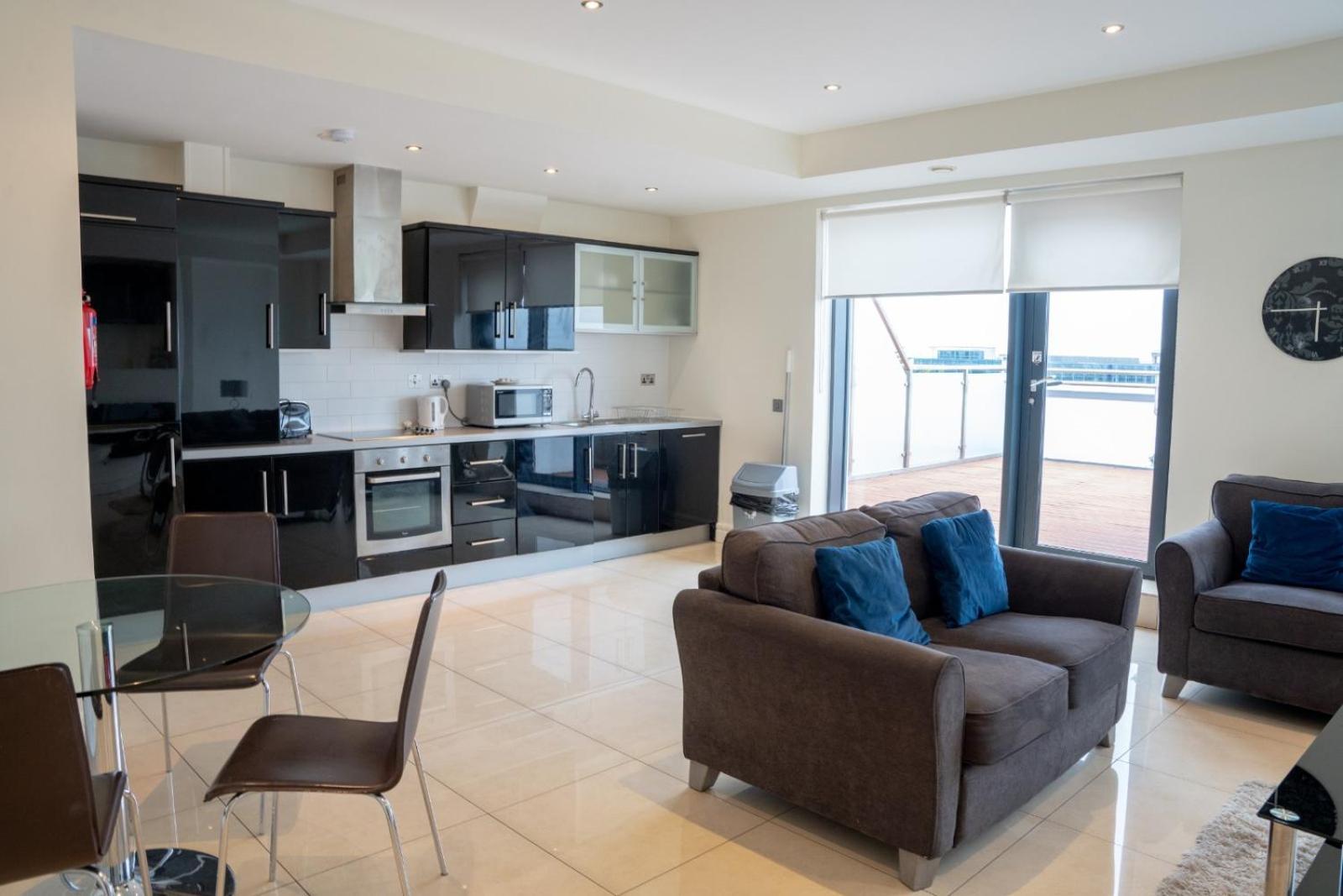 The Western Citypoint Apartments Galway Bagian luar foto