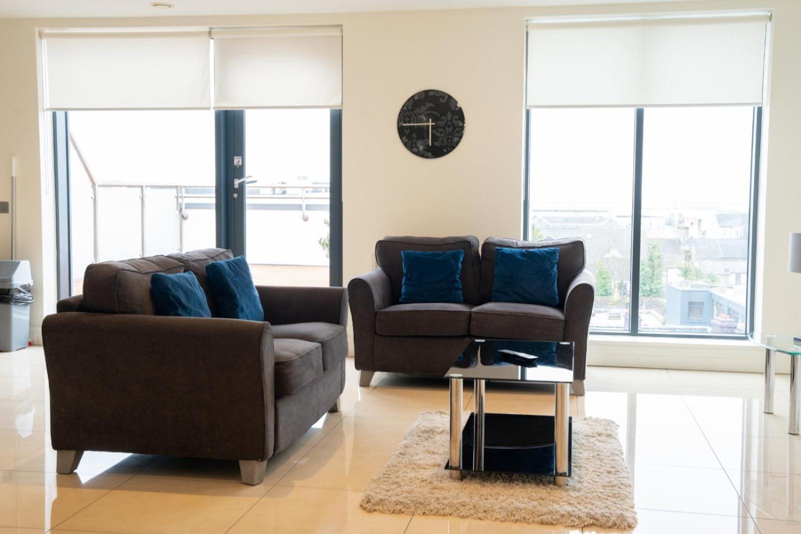 The Western Citypoint Apartments Galway Bagian luar foto