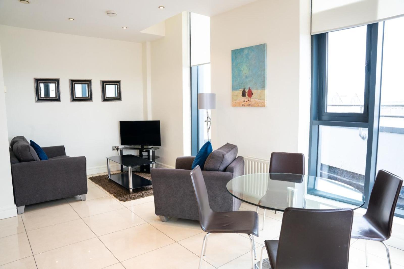 The Western Citypoint Apartments Galway Bagian luar foto