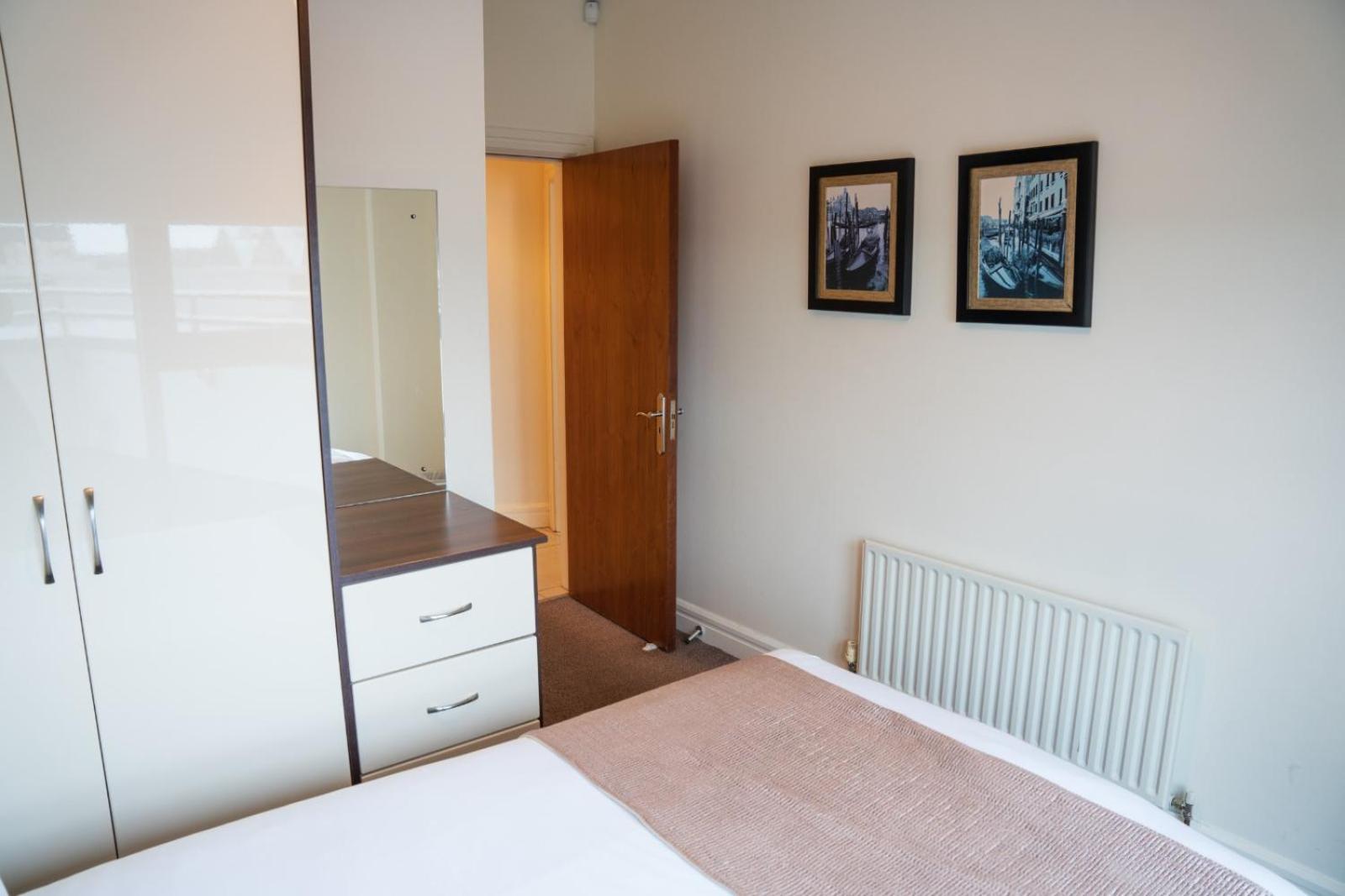 The Western Citypoint Apartments Galway Bagian luar foto