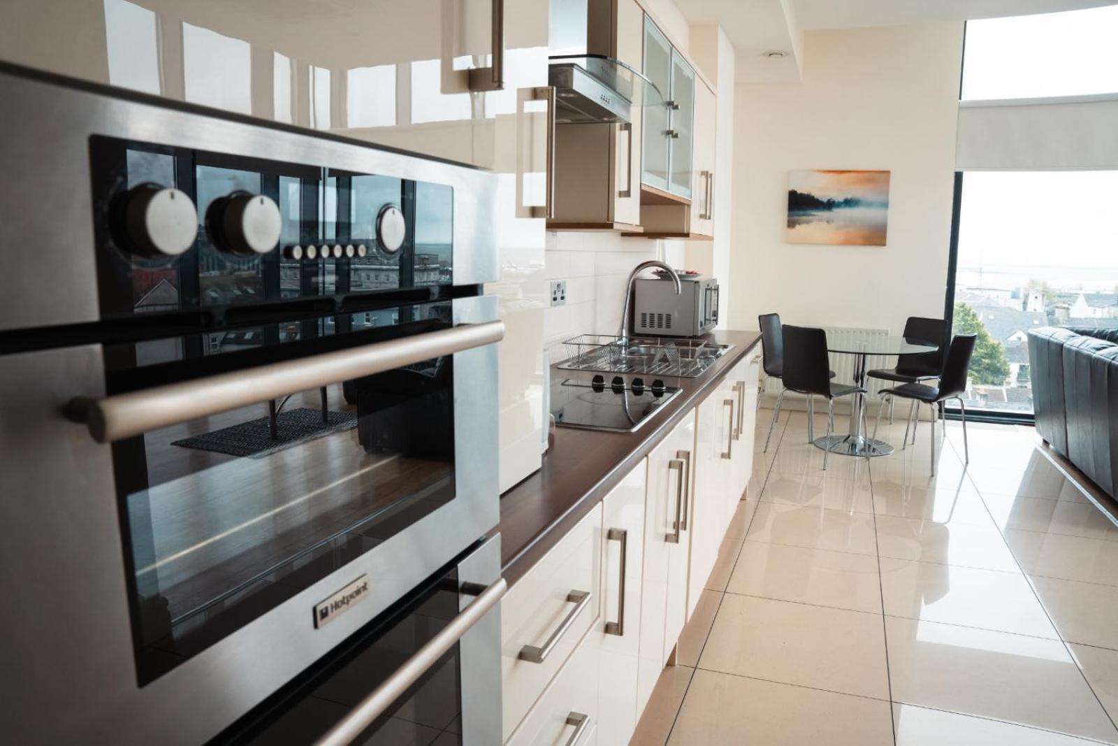The Western Citypoint Apartments Galway Bagian luar foto