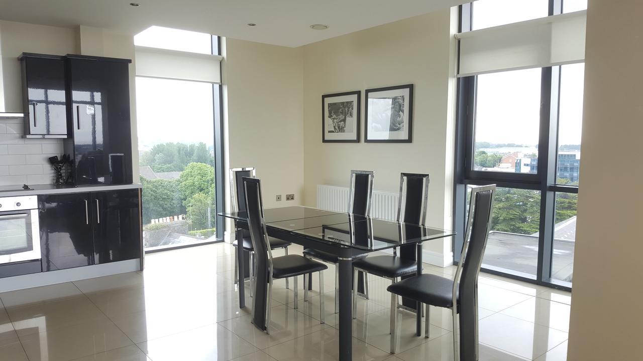 The Western Citypoint Apartments Galway Bagian luar foto